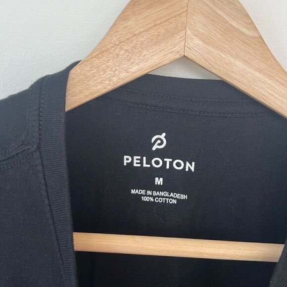 Peloton Women’s Cotton Workout Century T-Shirt Size Medium - Picture 8 of 9